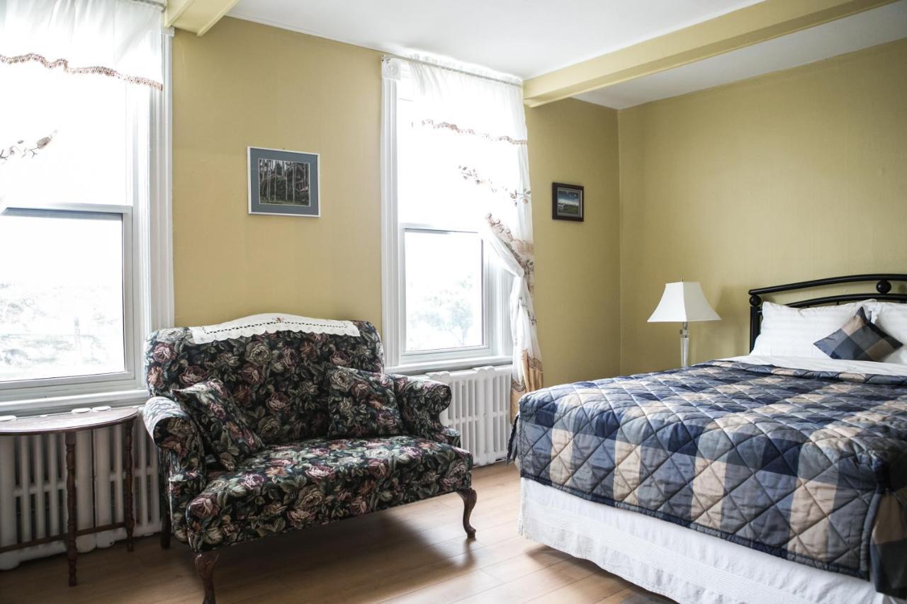 Le 227 Laurier B&B Gatineau Dış mekan fotoğraf