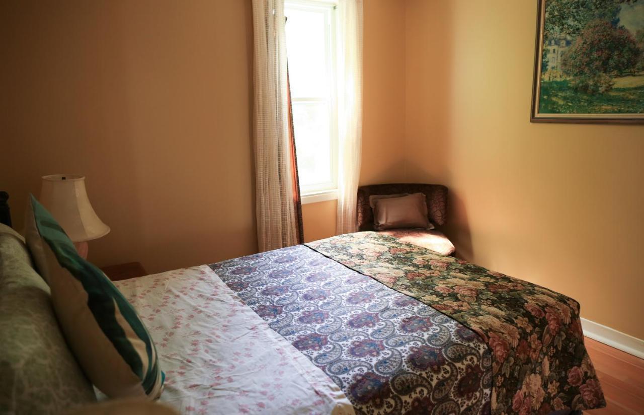Le 227 Laurier B&B Gatineau Dış mekan fotoğraf